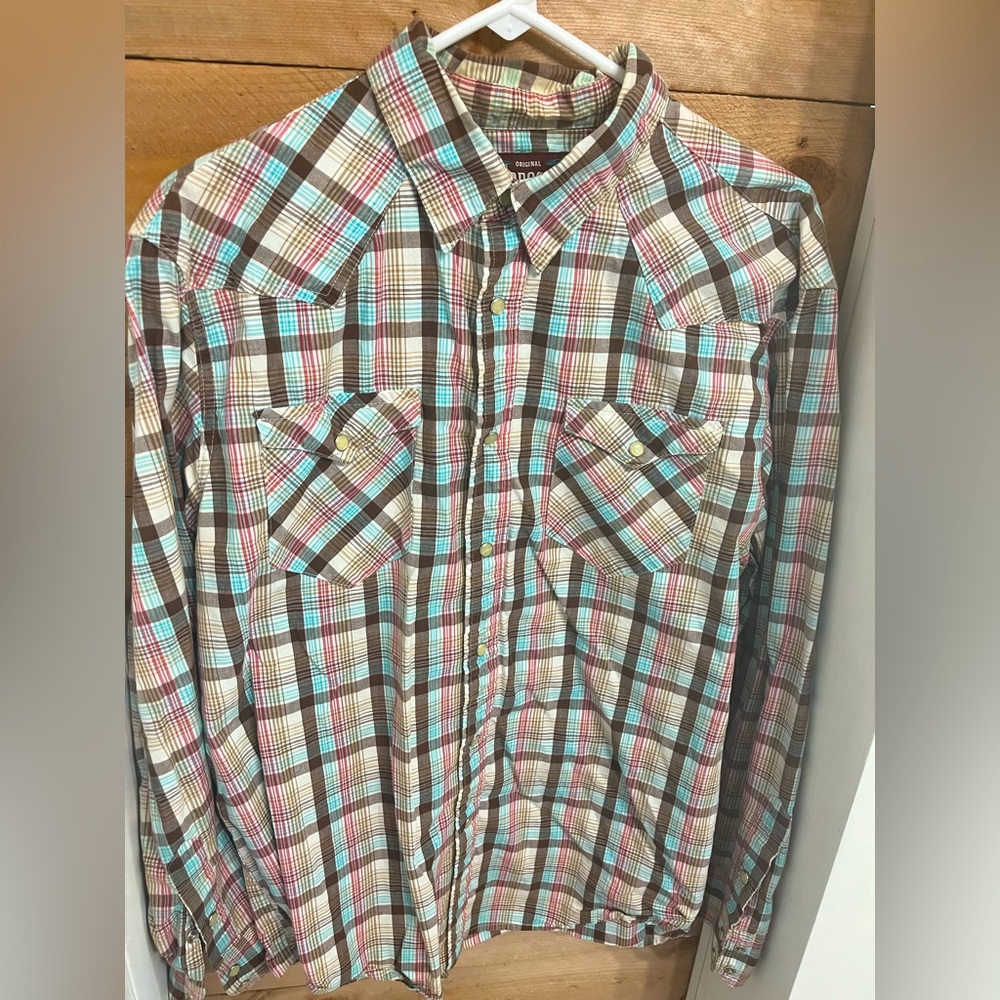 Unique western style pearl snap shirt